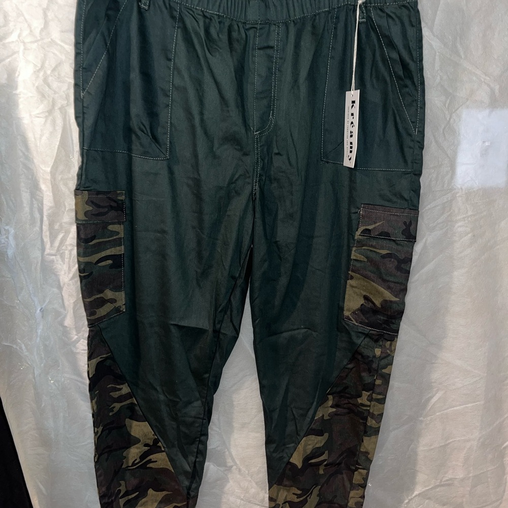 Kreamy Green Camo Pants